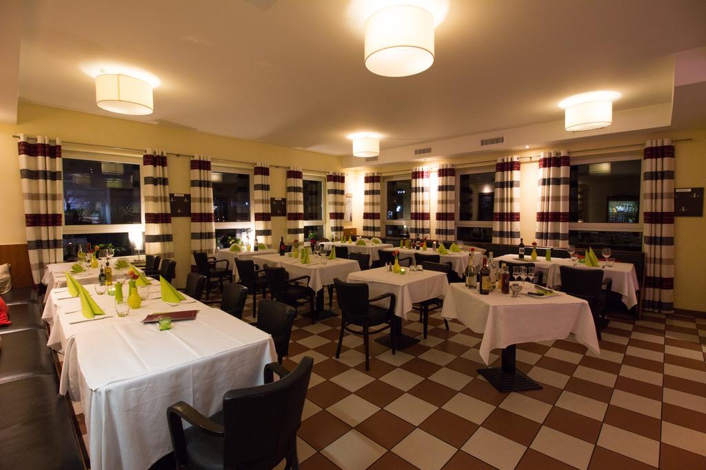 Hotel Parqeo Im A66 Gelnhausen Eksteriør bilde