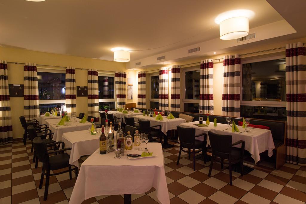 Hotel Parqeo Im A66 Gelnhausen Eksteriør bilde
