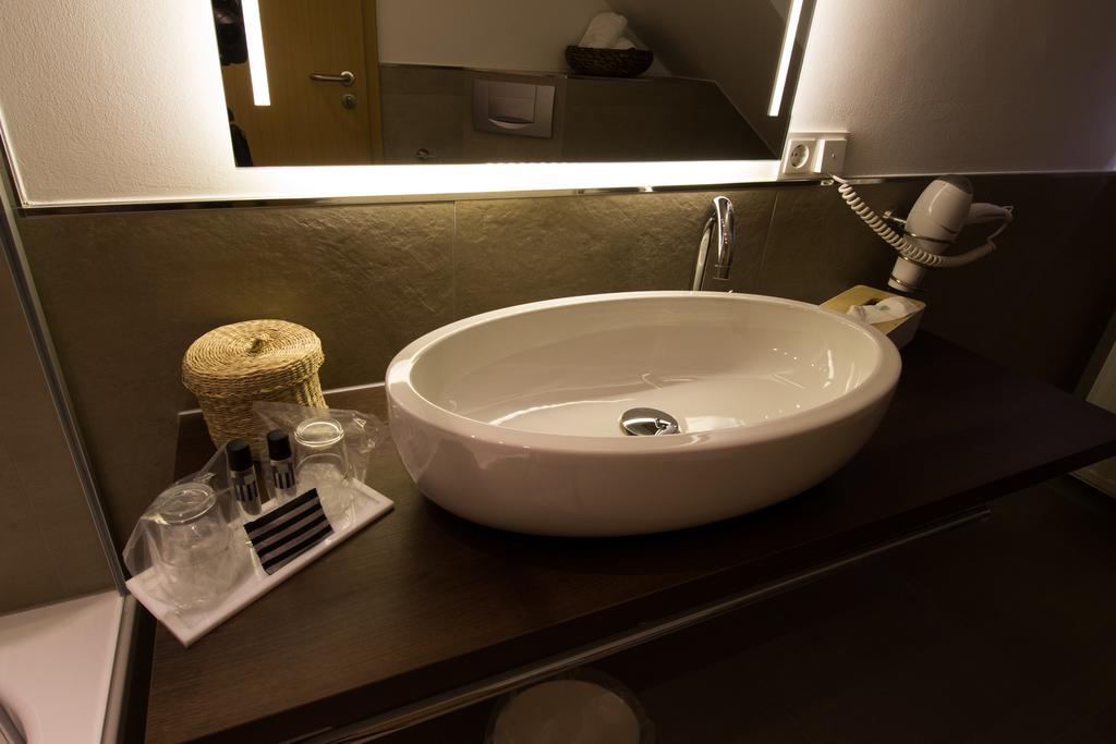Hotel Parqeo Im A66 Gelnhausen Eksteriør bilde