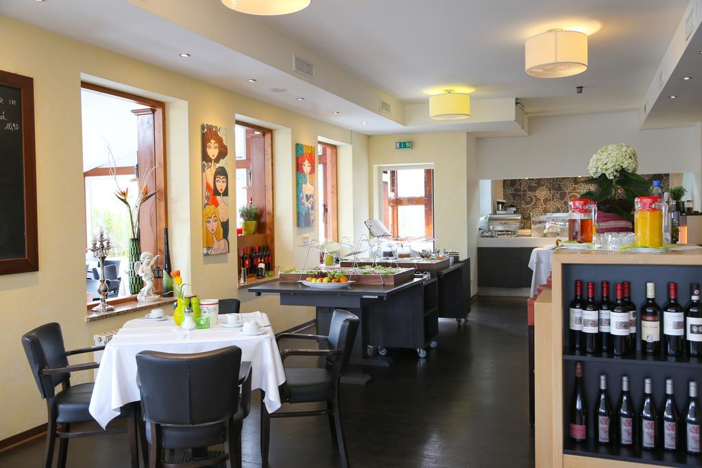 Hotel Parqeo Im A66 Gelnhausen Eksteriør bilde