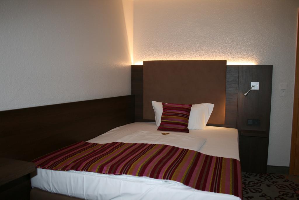 Hotel Parqeo Im A66 Gelnhausen Eksteriør bilde